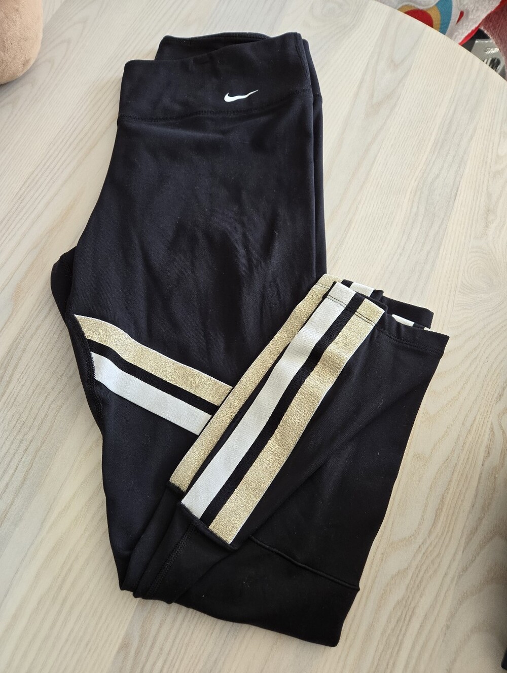 Nike XL Leggings Black Gold White